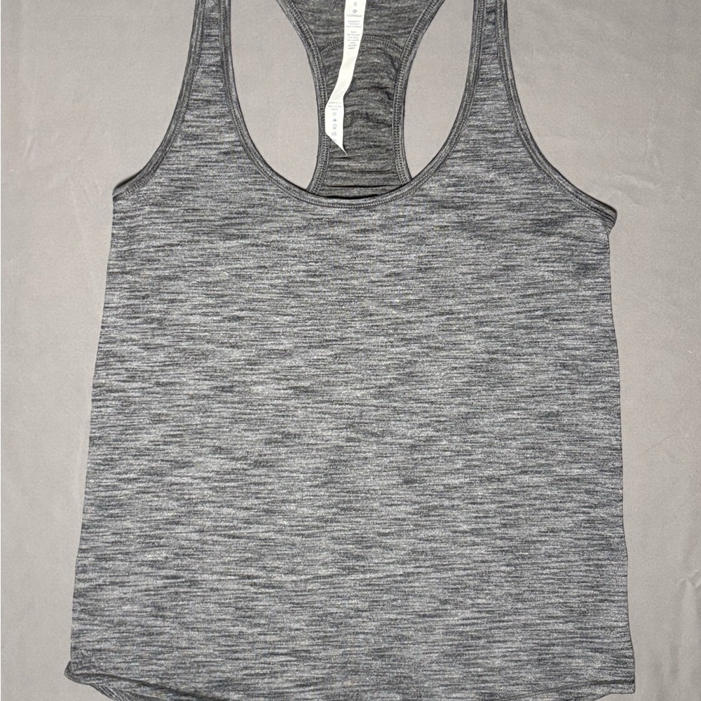 Lululemon Women’s Heathered Gray Tank‎ Top Size 6